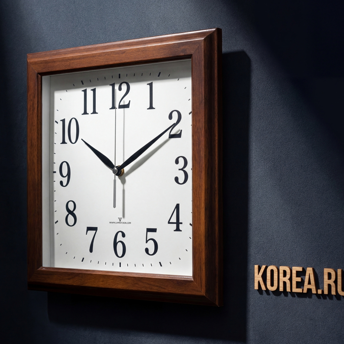 Настенные часы Lamer GL232 в коричневом дереве 320×320 мм - классический стиль, изображение 2